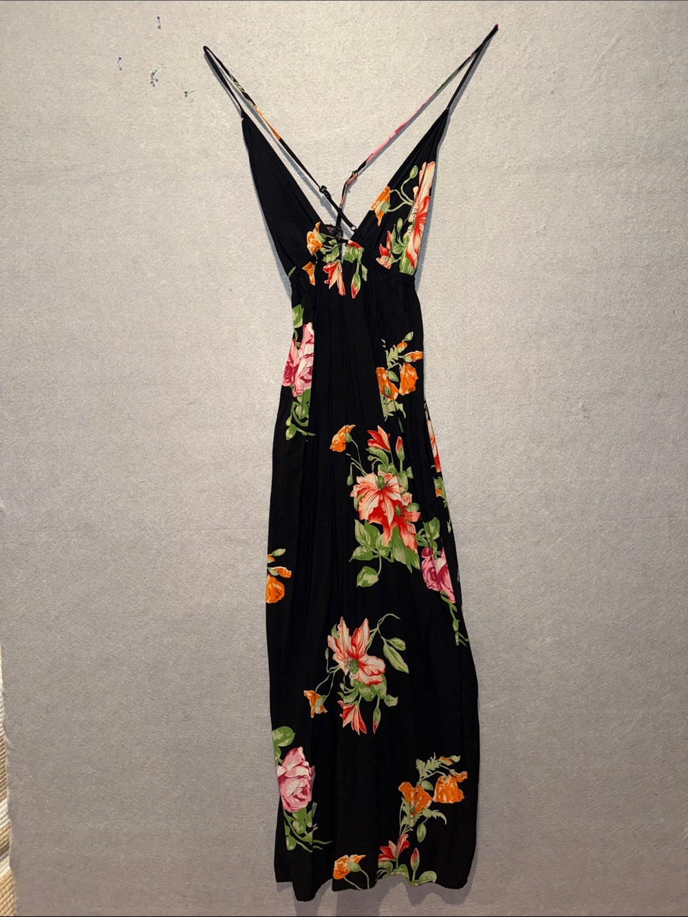 Forever 21 Black Floral V-Neck Maxi Dress Strappy crossed back S